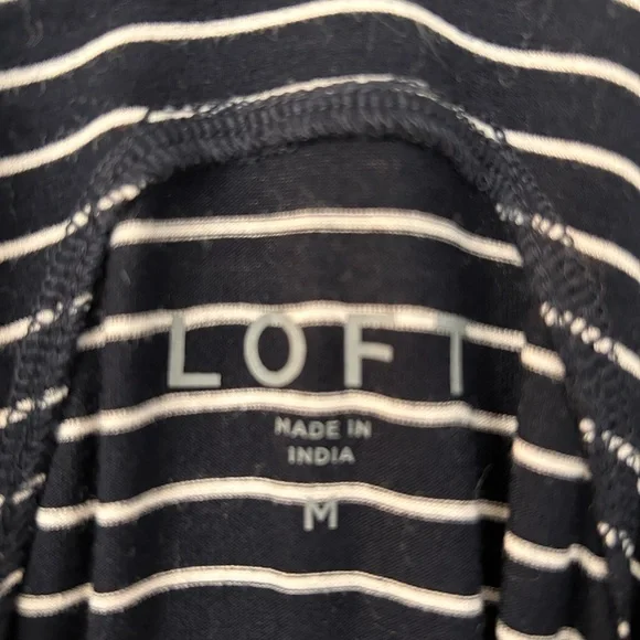 LOFT, NWT, Racer back tank top, size M - Picture 2 of 5